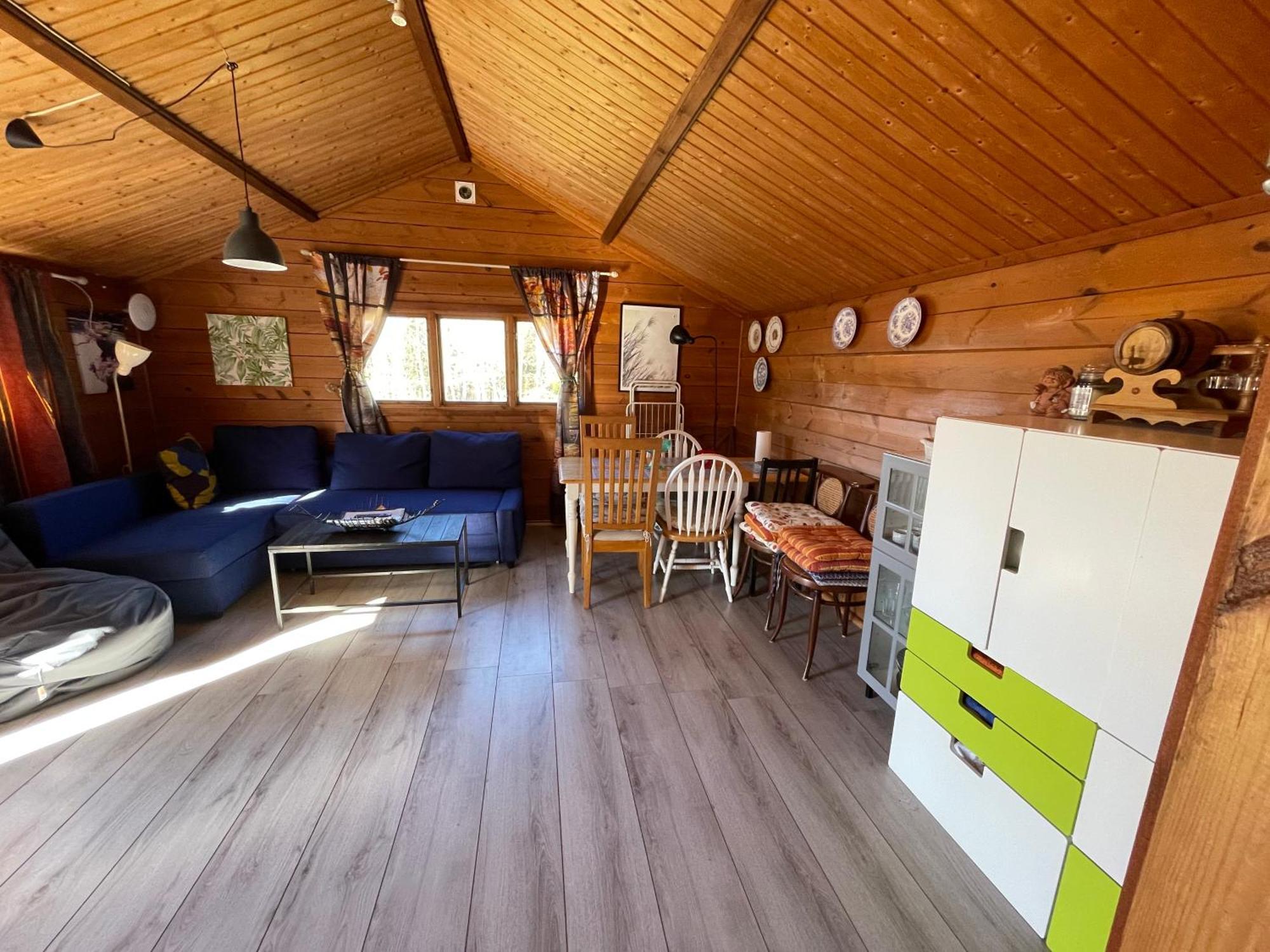 Three Rooms Stuga I Stugby Near National Park Undenäs 外观 照片